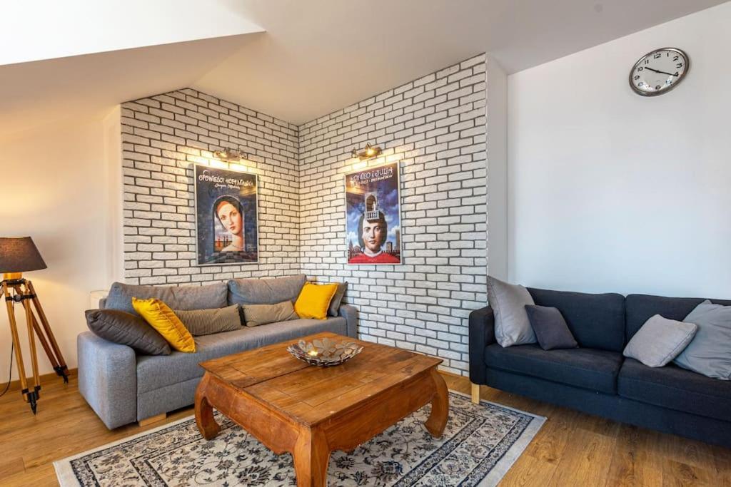 Апартаменты Urbannest Szafarnia 7-71 Гданьск Экстерьер фото