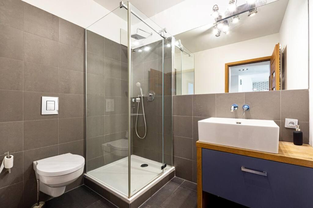 Апартаменты Urbannest Szafarnia 7-71 Гданьск Экстерьер фото
