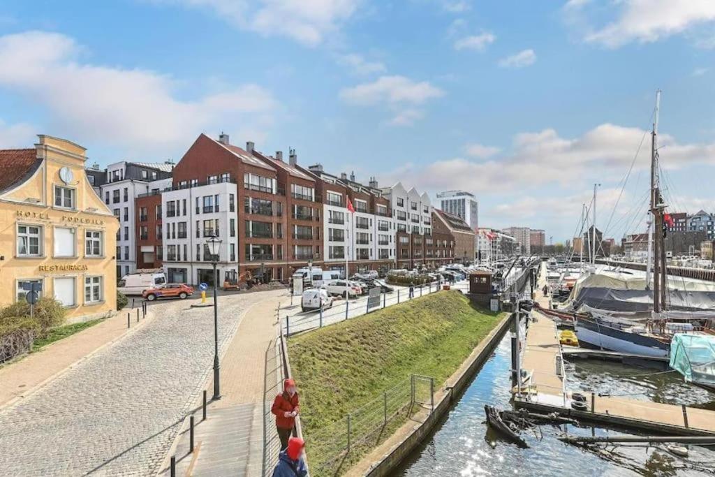 Апартаменты Urbannest Szafarnia 7-71 Гданьск Экстерьер фото